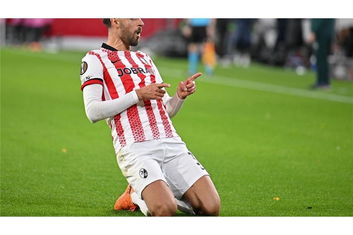 Bilder des Tages Freiburgs Vincenzo Grifo jubelt über seinen Treffer zum 2:0 beim Europa-League-Spiel.