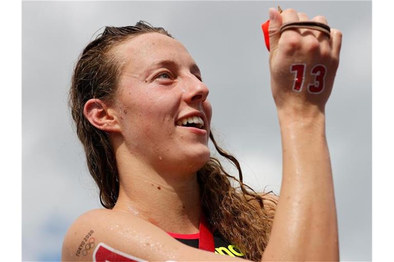 Freiwasserschwimmerin Leonie Beck ist mit ihrem fünften Platz zufrieden. Foto: Oliver Weiken/dpa