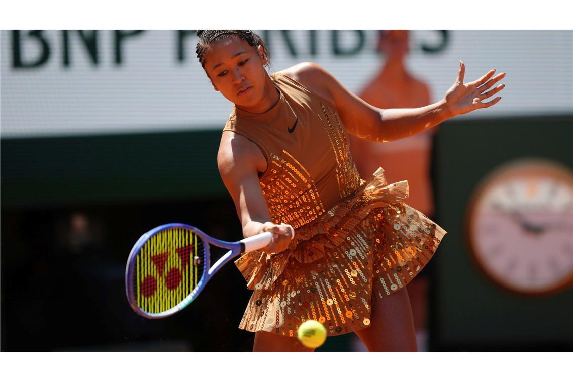 French Open: Naomi Osaka glänzt im Glitzer-Dress beim Aufwärmen gegen Siegemund