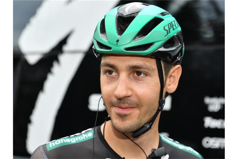Freut sich, dass es endlich in die Berge geht: Emanuel Buchmann vom Team Bora-Hansgrohe. Foto: Bernd Thissen/dpa