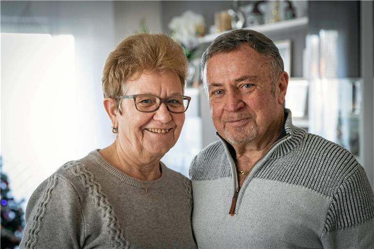 Frieda und Waldemar Fritz freuen sich darauf, ihr 50. Ehejubiläum mit der ganzen Familie zu feiern. Foto und Repro: Alexander Becher
