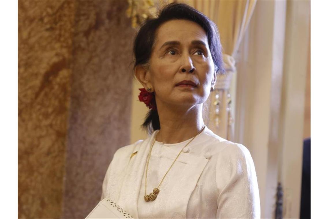 Putsch in Myanmar: Comeback einer Militärdiktatur Friedensnobelpreisträgerin Aung San Suu Kyi hatte sich bei der jüngsten Parlamentswahl eine zweite Amtszeit gesichert. Foto: Kham/Pool Reuters/AP/dpa