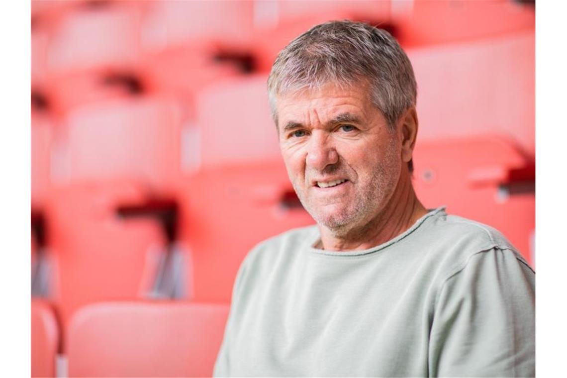 Friedhelm Funkel, Cheftrainer von Fußball-Bundesligist Fortuna Düsseldorf. Foto: Rolf Vennenbernd