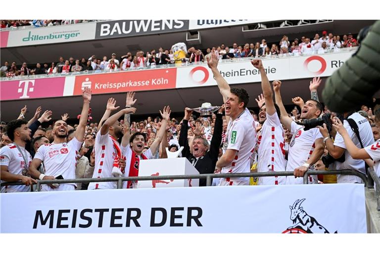 Friedhelm Funkel machte den siebten FC-Aufstieg perfekt