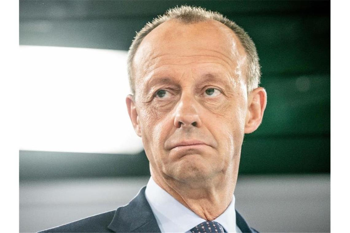 CDU-Politiker: Werte-Union zerlegt sich selbst Friedrich Merz (CDU) fordert Parteimitglieder auf, aus der Werte-Union auszutreten. Foto: Michael Kappeler/dpa