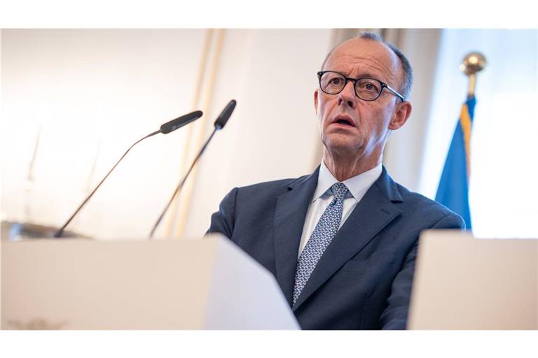 Friedrich Merz kann bei seinem Antrittsbesuch in Baden-Württemberg die Aufregung über seine Aussagen zum „Stadtbild“ nicht nachvollziehen.