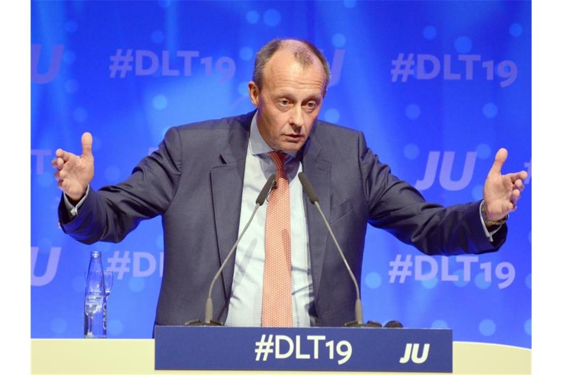 JU klar für Urwahl bei Kanzlerkandidatur Friedrich Merz spricht beim Deutschlandtag der Jungen Union in Saarbrücken. Foto: Harald Tittel/dpa