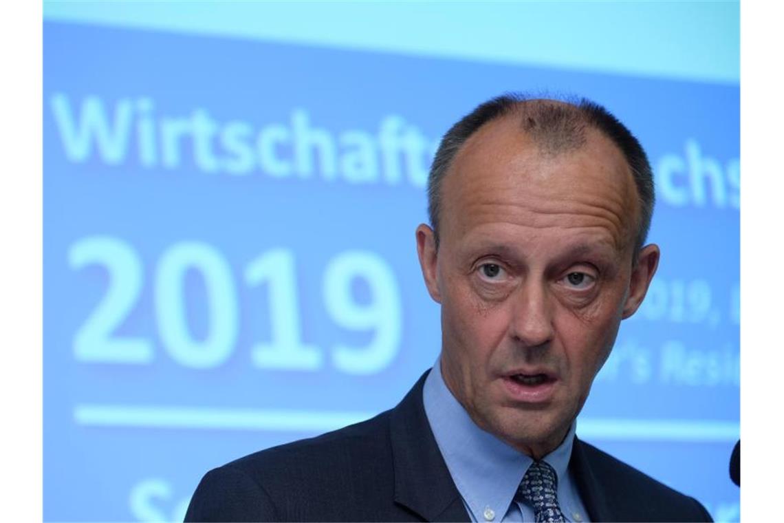 Friedrich Merz, Vizepräsident des Wirtschaftsrates der CDU e. V., ist positiv auf das Coronavirus getestet worden. Foto: Sebastian Willnow/dpa-Zentralbild/dpa