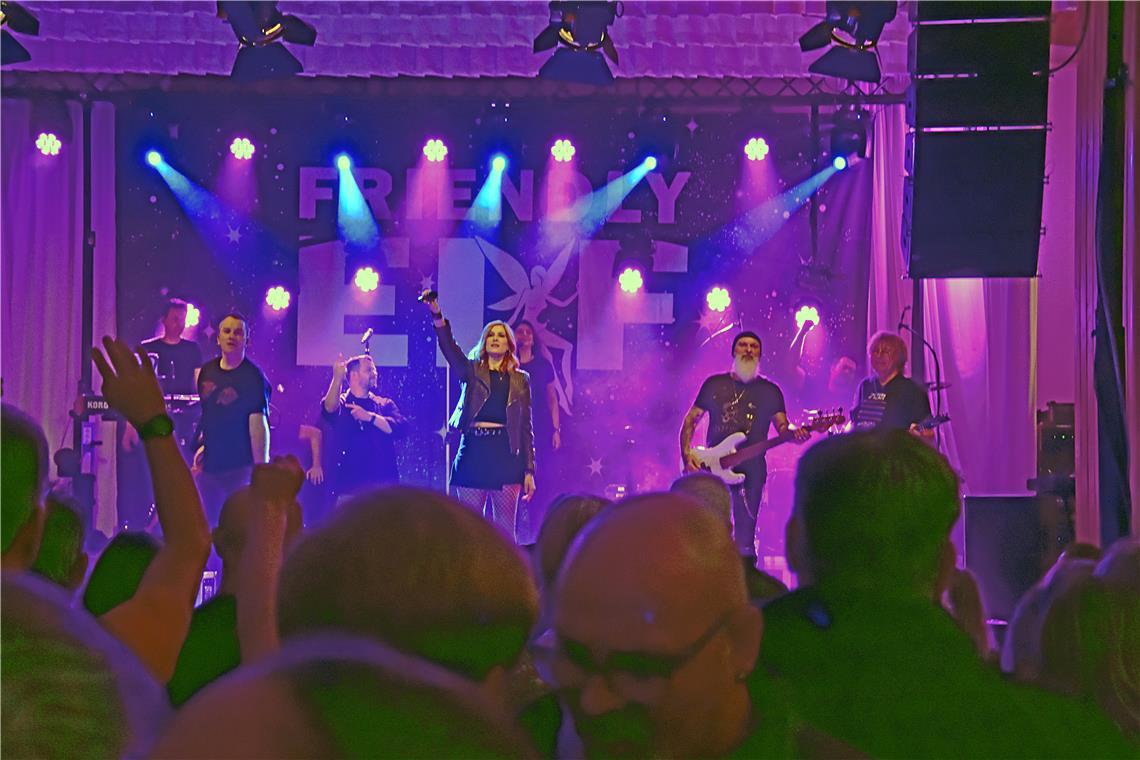 FRIENDLY ELF auf der Bühne in der Festhalle. 2. WINTER ROCK NIGHT in Althütte" m...