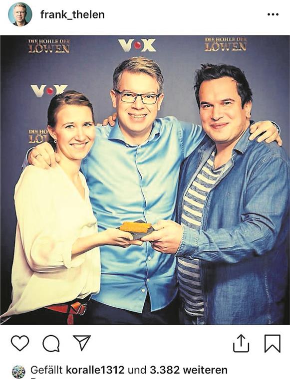 „Löwen“ können sich an Fritten nicht sattessen Frittendeal: Ina und Sascha Wolter mit Investor Frank Thelen (Mitte). Foto: Instagram/Thelen