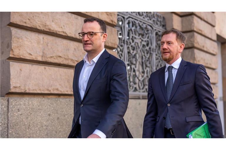 Führende Unionsvertreter sehen bei Koalitionsverhandlungen wachsenden Einigungsdruck durch Turbulenzen in der Weltwirtschaft.