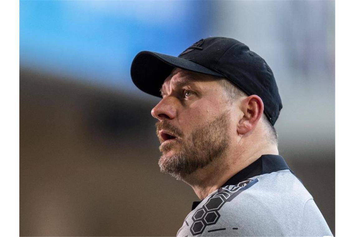 Führte Paderborn in die Bundesliga: Trainer Steffen Baumgart. Foto: David Inderlied/dpa