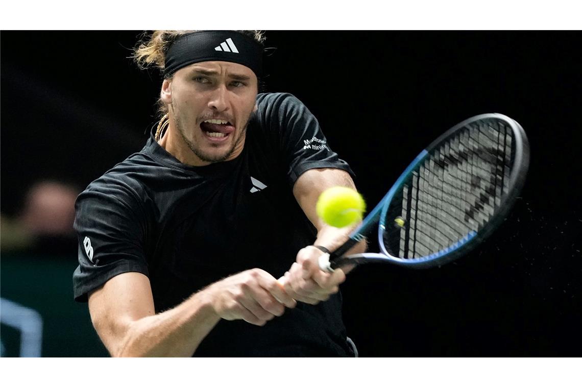 Zverev besiegt Angstgegner und fordert Sinner im Halbfinale Für Alexander Zverev war das Viertelfinale in Paris ein Auf und Ab.