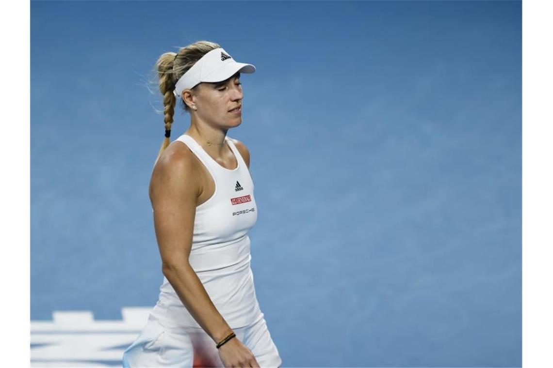 Düstere Kerber- und Damen-Bilanz bei Australien Open Für Angelique Kerber enden die Australian Open bereits nach dem Erstrundenmatch gegen die Estin Kaia Kanepi. Foto: Frank Molter/dpa
