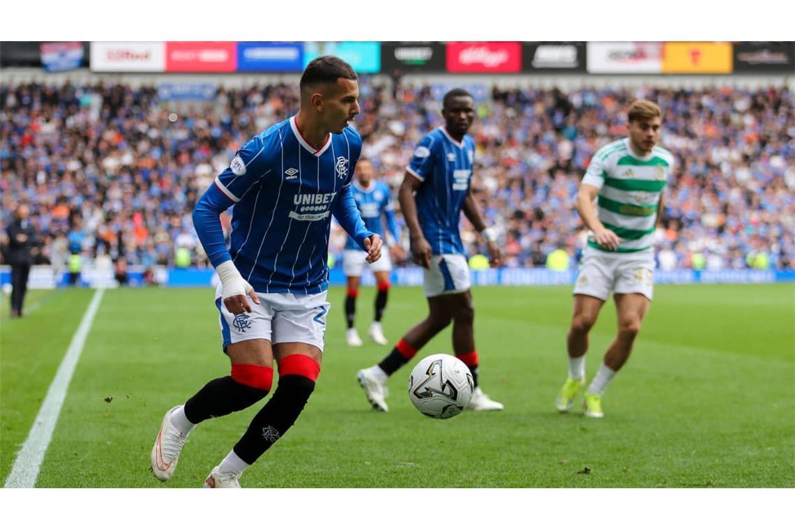Für Badredine Bouanani ging im Trikot seines neuen Vereins Glasgow Rangers gleich mal in der Old Firm gegen den Stadtrivalen Celtic zur Sache - allerdings nicht in der Liga, sondern im Viertelfinale des Pokals.&nbsp; Nach seinem Einstand in der Vorwoche in der Premiership über 60 Minuten beim 1:0 über St. Mirren kam Bouanani gegen Celtic erst in der 74. Minute ins Spiel. Am Ende siegten die Rangers deutlich mit 3:0.