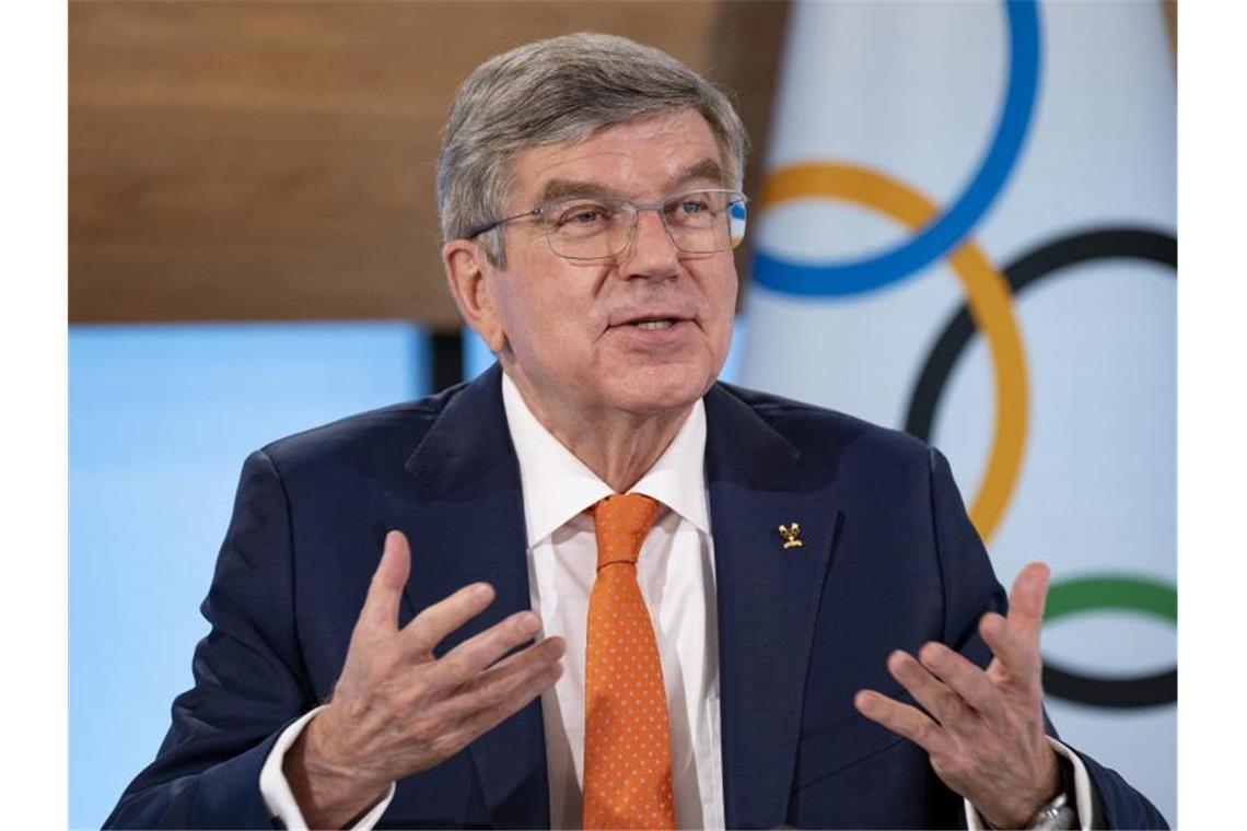 Bach zur Olympia-Zuschauerfrage: „Sicherheit voranstellen“ Für den Fall des Ausschlusses ausländischer Zuschauer von den Tokio-Spielen bittet IOC-Chef Thomas Bach um Verständnis. Foto: Greg Martin/IOC/dpa