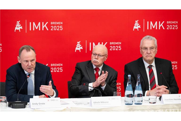 Für den Gastgeber, Bremens langjährigen Innensenator Ulrich Mäurer (SPD), war es die letzte Innenministerkonferenz.