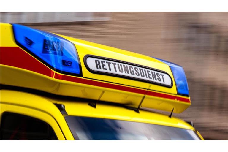 Für den jungen Motorradfahrer kam jede Hilfe zu spät. (Symbolbild)