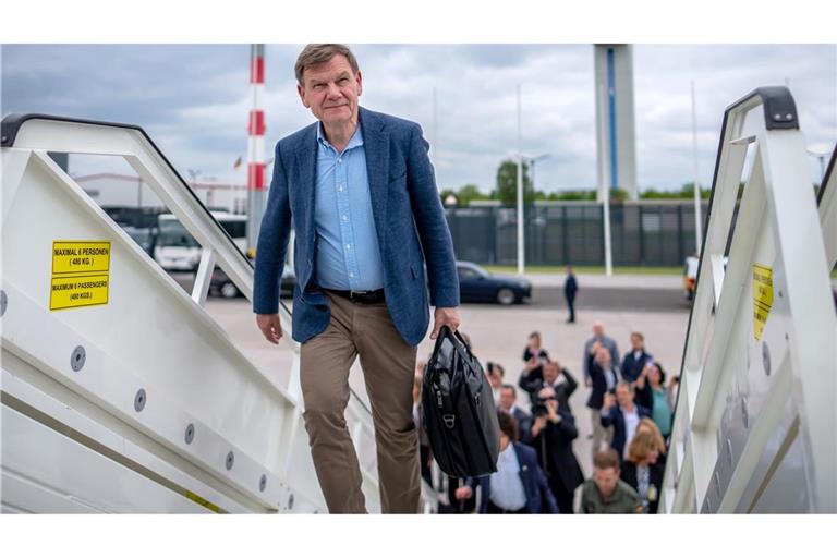 Für den neuen Außenminister Wadephul ist die Antrittsreise nach Israel eine erste diplomatische Bewährungsprobe. Wie deutlich wird er sich zur Lage in Gaza äußern?