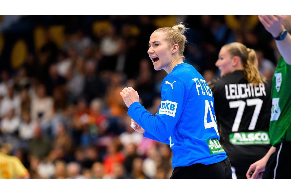 Für Deutschland im Tor steht Katharina Filter. Sie überzeugte zuletzt mit ihren Leistungen in ihrem dänischen Verein in Esbjerg und auch in den vorangegangenen Länderspielen. Länderspiele: 74, Alter: 26 Jahre