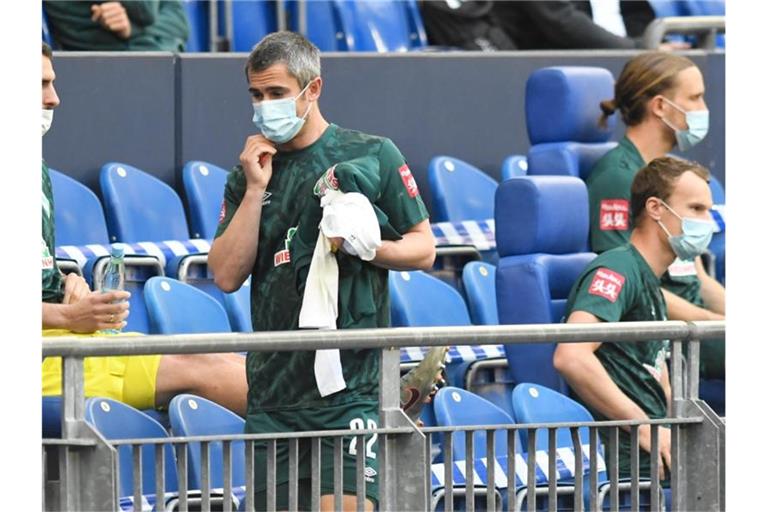 Für die Auswechselspieler gelten auch zum Liga-Start weiter besondere Regeln. Foto: Bernd Thissen/dpa-Pool/dpa