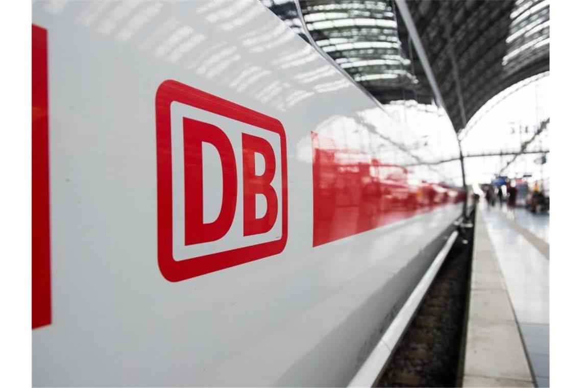 Bahn-Mitarbeiter bekommen mehr Geld