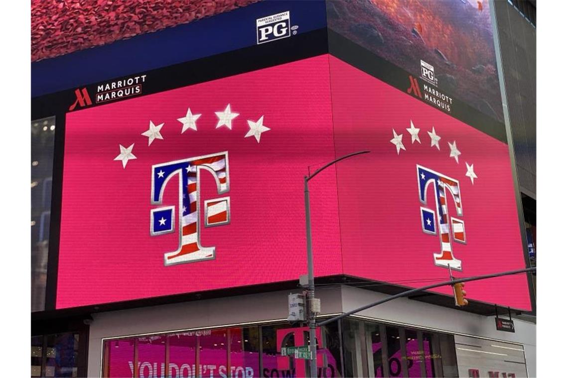 US-Prozess: Telekom muss um Mega-Fusion von T-Mobile bangen Für die Deutsche Telekom gehen die jahrelangen Bemühungen um eine Fusion ihrer Tochter T-Mobile US in eine entscheidende Runde. Foto: Christoph Dernbach/dpa