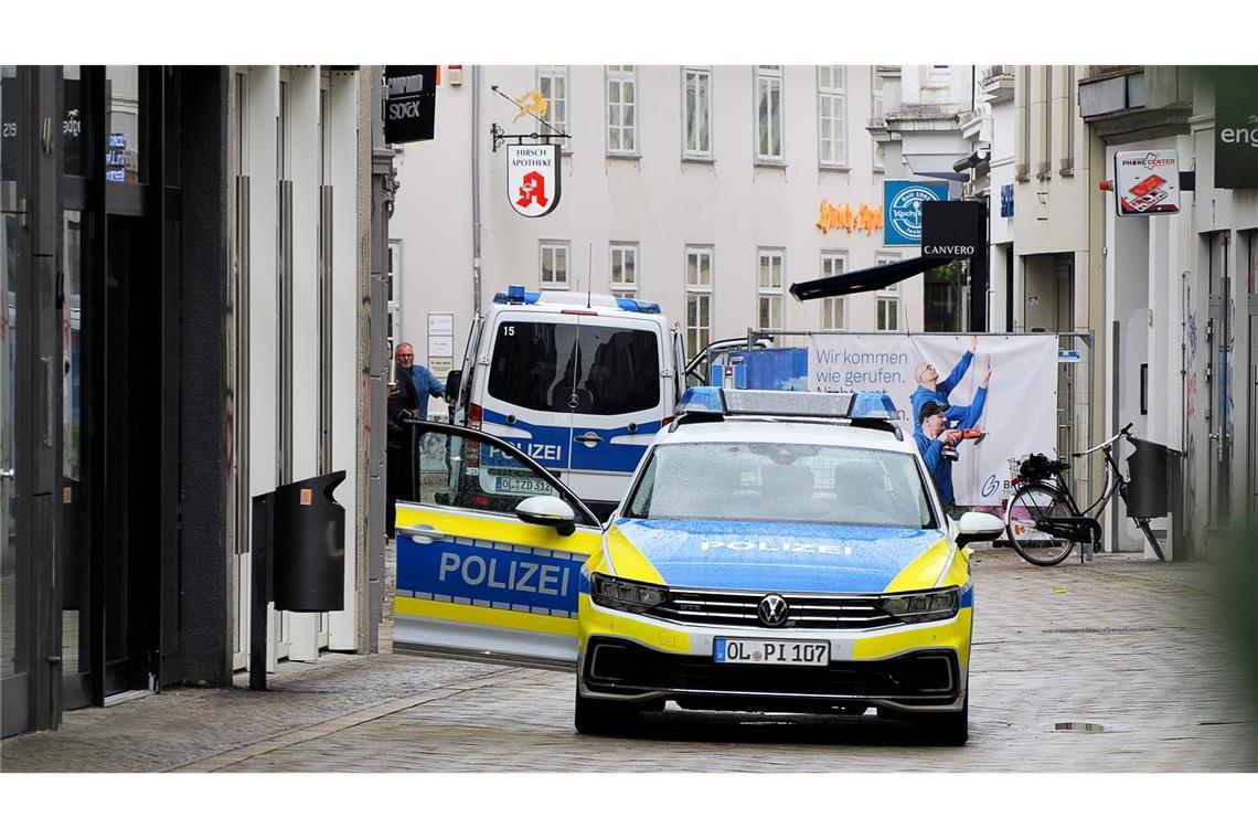 Tödliche Polizeischüsse: Ermittler erstellen 3D-Tatortmodell Für die Ermittlungen zu den tödlichen Polizeischüssen auf den 21-jährigen Lorenz wird der Tatort in Oldenburg dreidimensional vermessen.