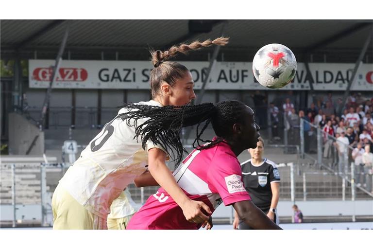 Für die Frauen des VfB Stuttgart (Mira Arouna/re.) gab es in der Partie gegen den 1. FC Union Berlin keine Tore und keine Punkte.