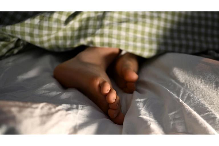 Für die körperliche und psychische Gesundheit ist ein gesunder Schlaf elementar.