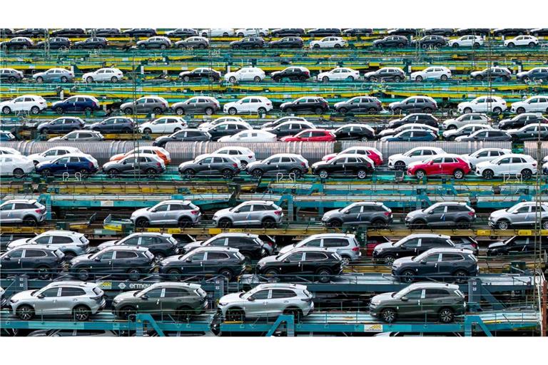 Für die Menschen hierzulande könnten große Autos billiger werden.