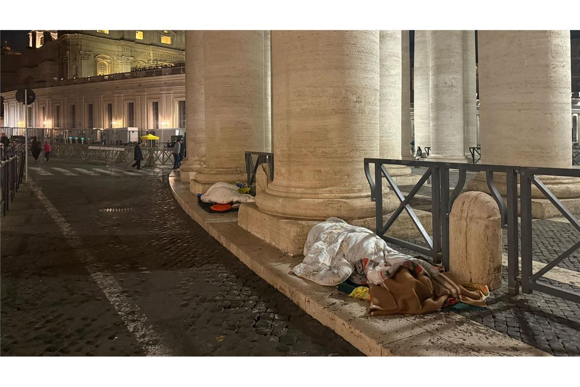 Für die Obdachlosen am Petersplatz werden die Nächte jetzt wieder kalt.