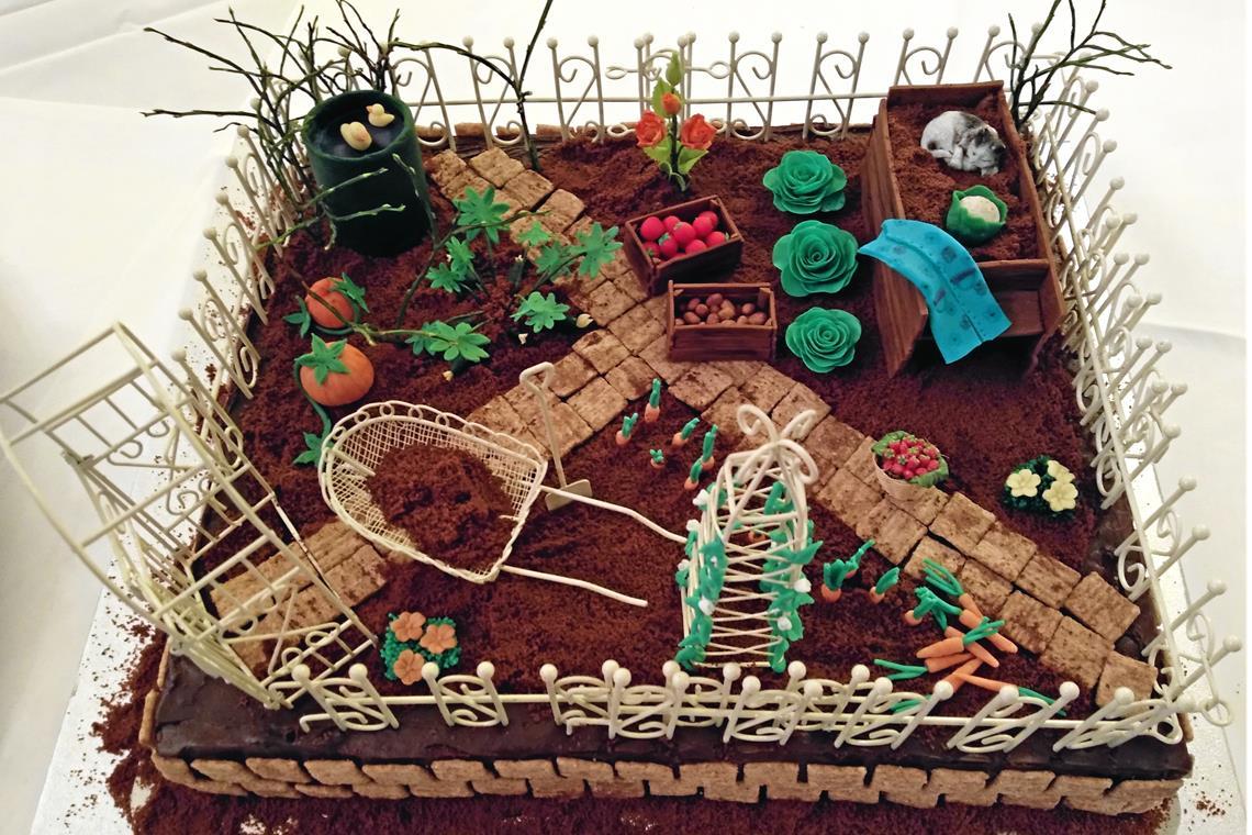 Hobbybäckerinnen aus Backnang zaubern Motivtorten Für ihre Oma hat Sonja Falk einen Garten modelliert. Foto: Sonja Falk