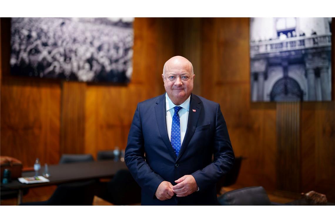 Österreichs Kanzler: Koalition mit Anti-Streit-Rezept Für Kanzler Christian Stocker sind AfD und FPÖ nur bedingt vergleichbar.