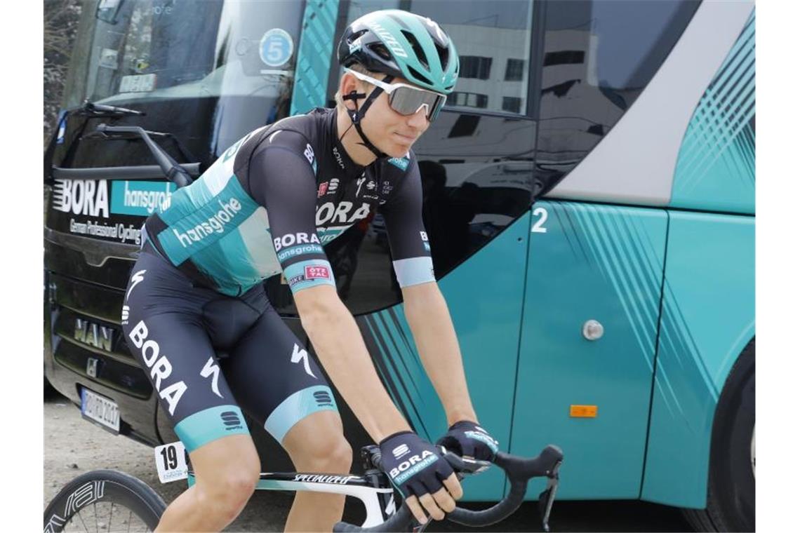 Tour zum Vergessen für Kämna - „Bin am Daueranschlag“ Für Lennard Kämna läuft die Tour de France bisher nicht wie erhofft. Foto: Clara Margais/dpa