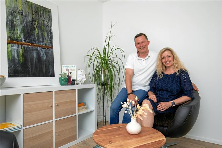 Für Marina und Peter Hahn ist die Ehe ein Geschenk. Sie raten allen Paaren dazu, sogenannte Herzensgespräche zu führen. Foto: A. Becher