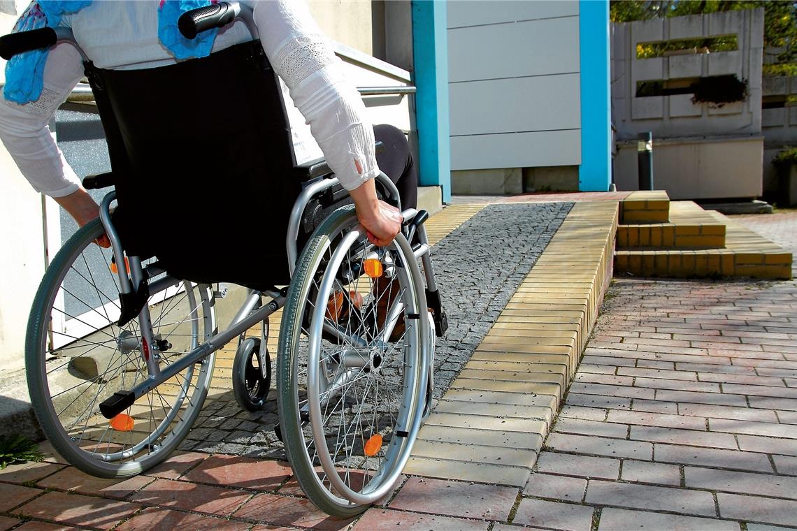 Für Menschen mit Brhinderung sind die alltäglichen Probleme des Lebens manchmal noch schwerer zu lösen, als für Menschen ohne Handicap. Archivfoto: Fotolia