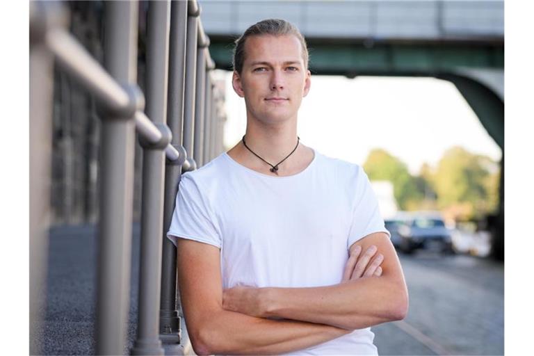 „Für Minimalkompromisse, bisschen Korrekturen am Status quo da, ein bisschen Klimaschutzziel hier - dafür braucht's uns nicht“, sagt Georg Kurz, scheidender Bundesvorsitzender der Grünen Jugend. Foto: Kay Nietfeld/dpa