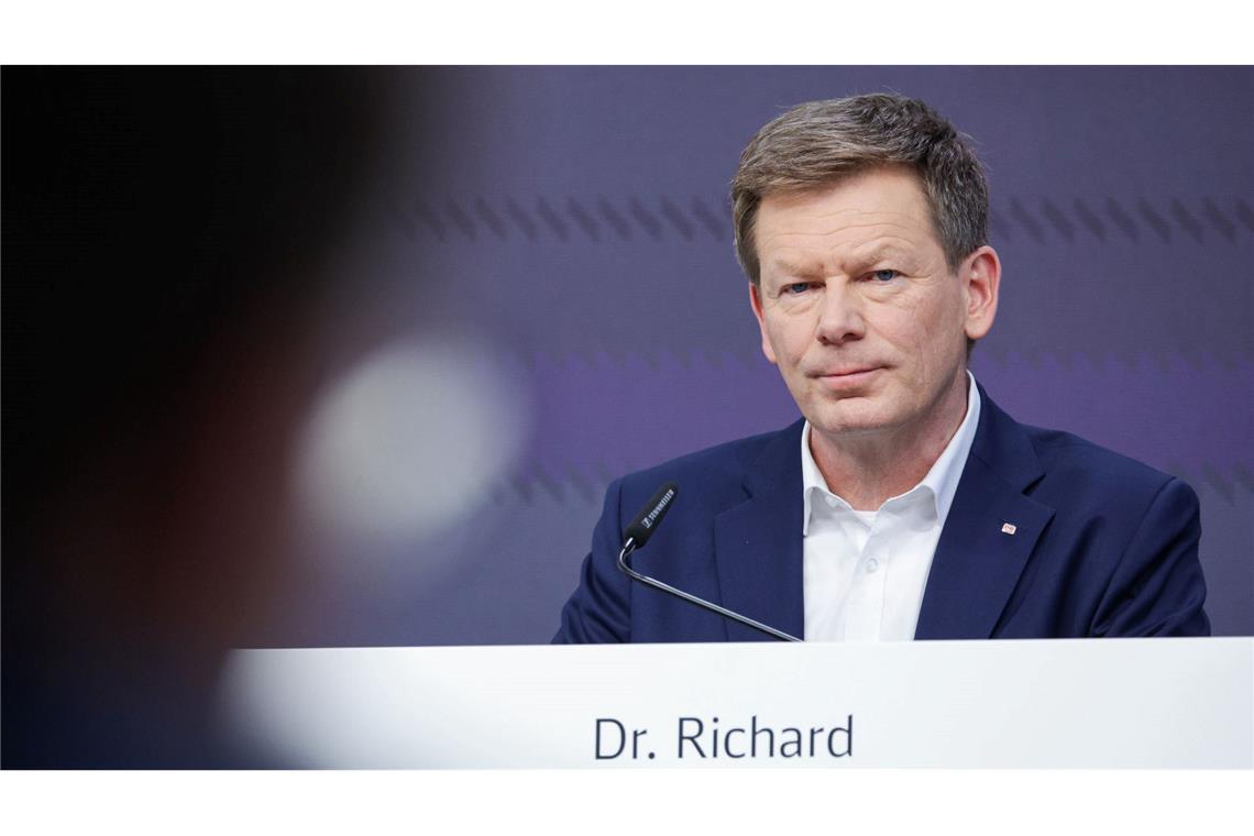 Bahn erneut mit Milliardenverlust Für Richard Lutz könnte es die letzte Jahresbilanz-Pressekonferenz als Bahnchef sein. (Archivbild)