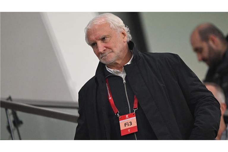 Für Rudi Völler wäre womöglich ein Viertelfinal-Einzug bei der WM ein Erfolg. (Archivbild)