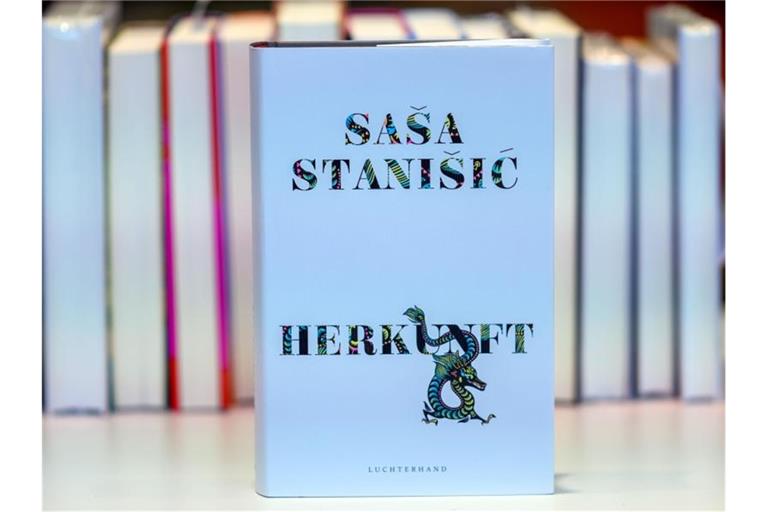 Für seinen Roman „Herkunft“ hat Saša Stanišic den Deutschen Buchpreis bekommen. Foto: Jens Büttner/dpa