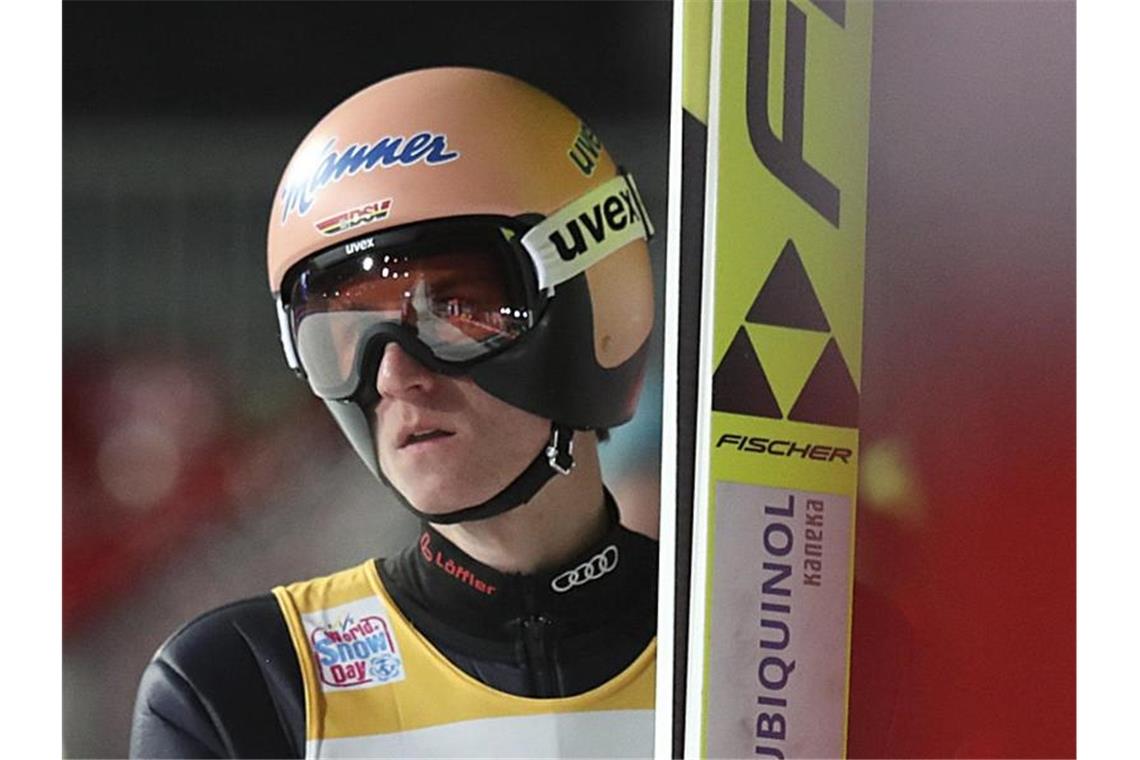 Für Skispringer Karl Geiger geht es in Sapporo um die Führung im Gesamtweltcup. Foto: Czarek Sokolowski/AP/dpa