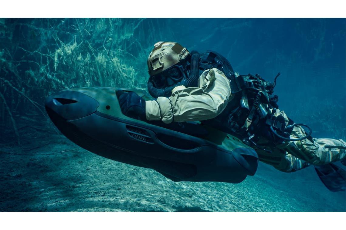 Für unbemerktes Anpirschen unter Wasser: Rotinor-Tauchscooter