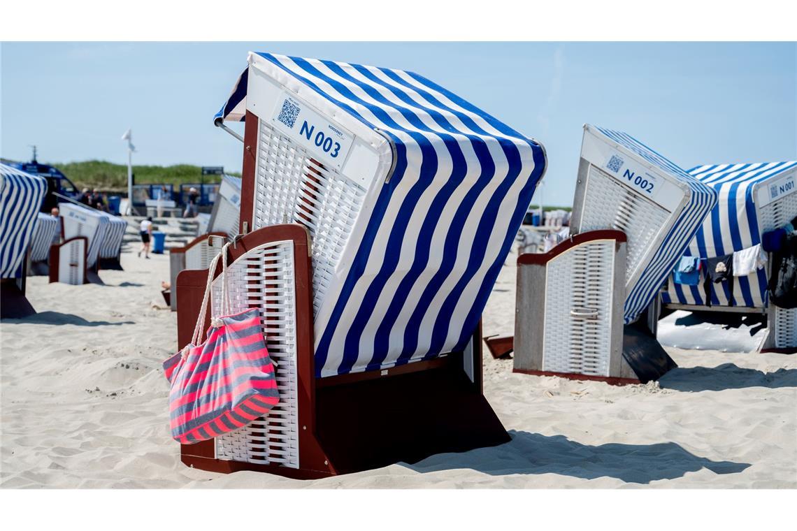 Eine Woche Urlaub für Millionen Menschen unbezahlbar Für viele Menschen unbezahlbar: Eine Woche verreisen in den Sommerferien (Symbolbild)