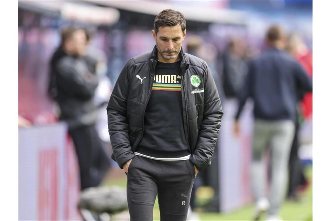 Dank Fürther Fehlern: Freiburg schießt sich für Bayern warm Fürths Trainer Stefan Leitl an der Seitenlinie. Foto: Jan Woitas/dpa-Zentralbild/dpa