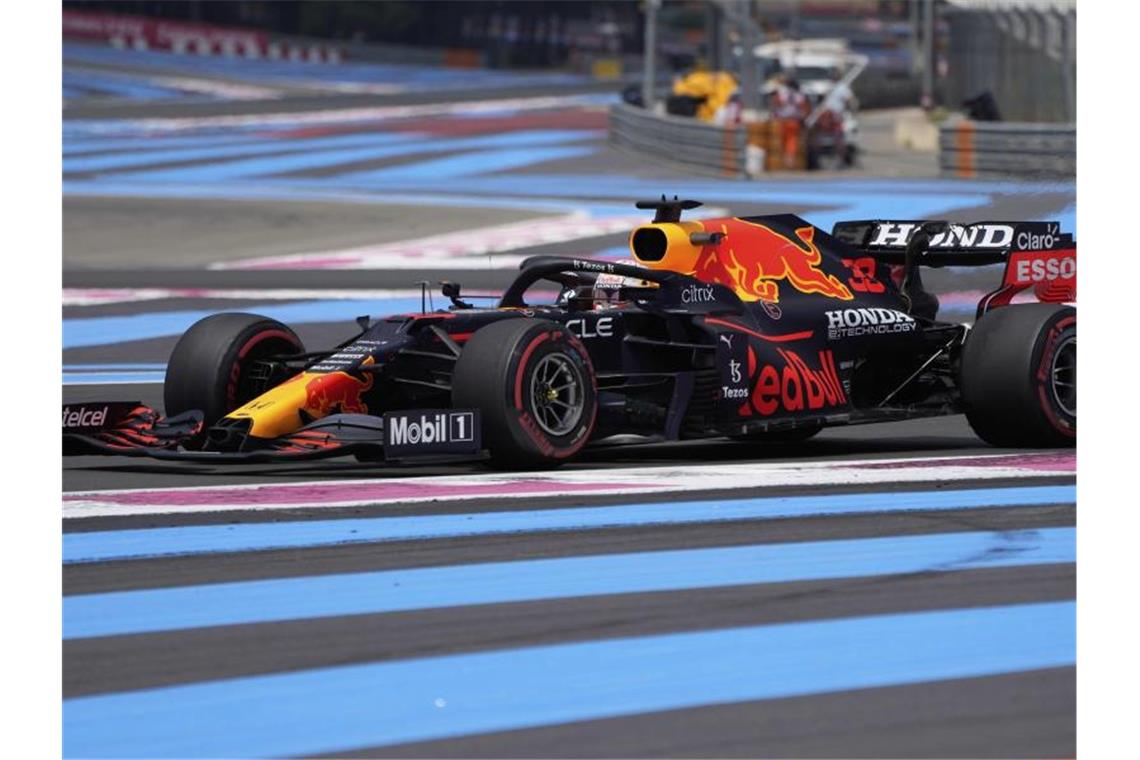 Rutschpartie in Frankreich: Formel 1 auf Startplatz-Jagd Fuhr im Training die Bestzeit: Max Verstappen. Foto: Francois Mori/AP/dpa