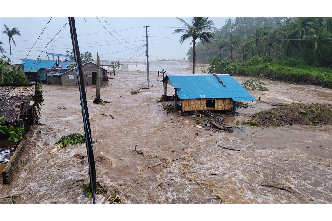 "Fung-Wong" löste teilweise schwere Überflutungen aus.