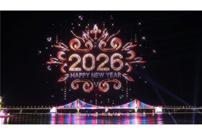 Funkelnde Drohnenkunst: Busan begrüßt 2026 mit spektakulärer Lichtershow am Himmel.