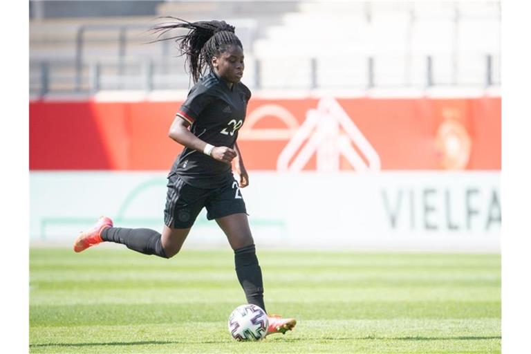 Fußball, Frauen: Länderspiele, Deutschland - Chile im Stadion am Bieberer Berg. Deutschlands Nicole Anyomi. Foto: Sebastian Gollnow/dpa/Archivbild
