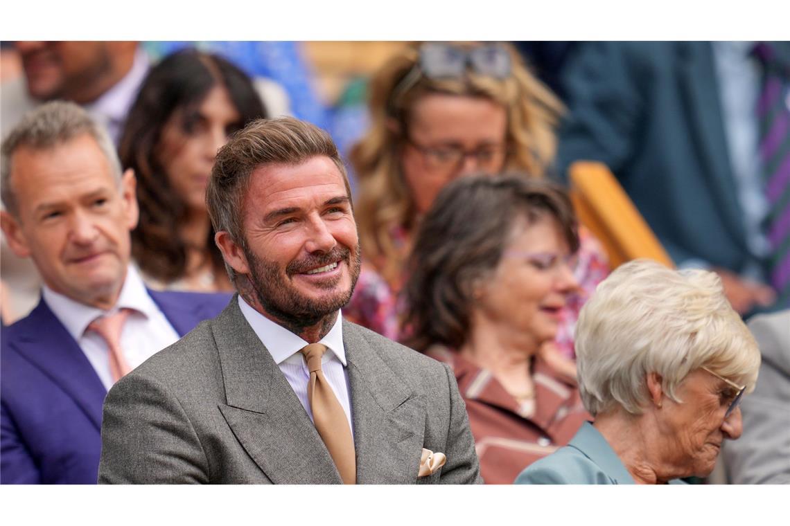 Fußball-Legende David Beckham schaute sich Titelverteidiger Jannik Sinner auf dem Centre Court an.